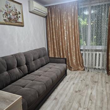 Сдается 1-комнатная квартира, 52 м²
