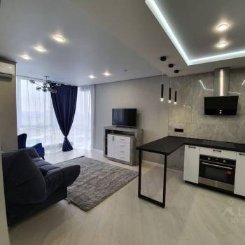 Сдается 1-комнатная квартира, 50 м²