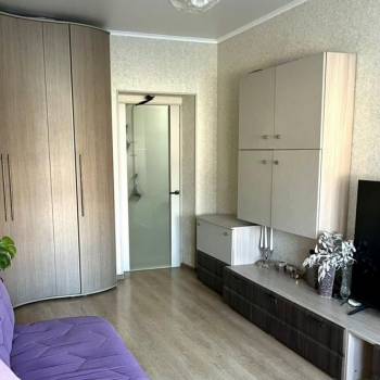 Продается 1-комнатная квартира, 37,5 м²