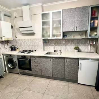 Продается 1-комнатная квартира, 37,5 м²
