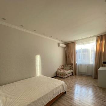 Сдается 1-комнатная квартира, 41 м²