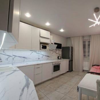 Продается 1-комнатная квартира, 36 м²