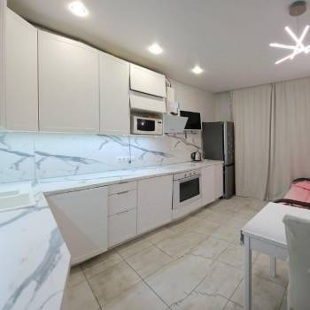Продается 1-комнатная квартира, 36 м²