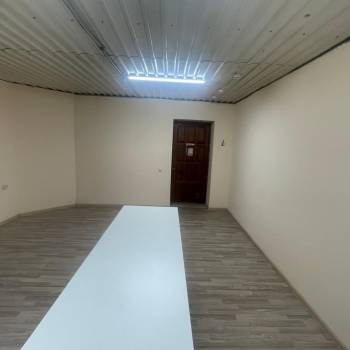 Сдается Нежилое помещение, 380 м²