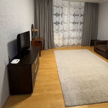 Сдается 1-комнатная квартира, 46 м²