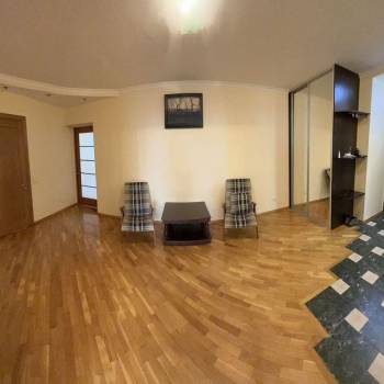 Сдается Многокомнатная квартира, 100 м²