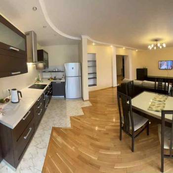 Сдается Многокомнатная квартира, 100 м²