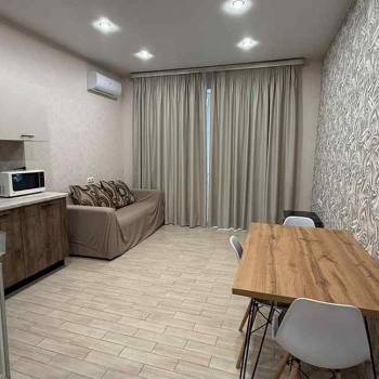 Сдается 1-комнатная квартира, 55 м²