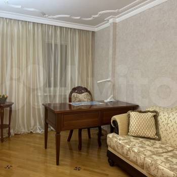 Сдается Многокомнатная квартира, 90 м²