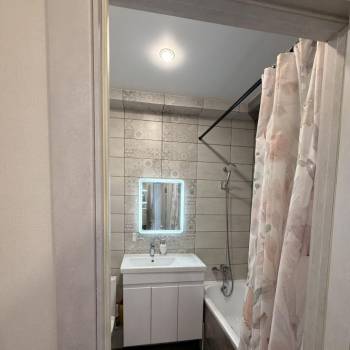 Продается 1-комнатная квартира, 36 м²