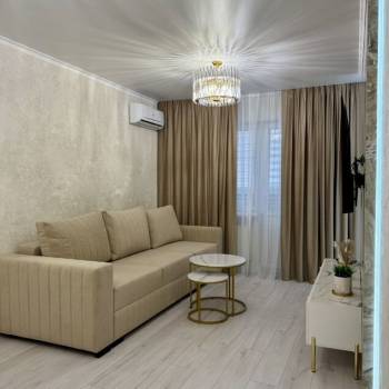 Сдается 2-х комнатная квартира, 65 м²