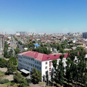 Сдается 1-комнатная квартира, 42 м²