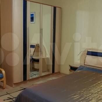 Сдается 1-комнатная квартира, 42 м²