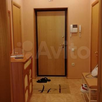Сдается 1-комнатная квартира, 42 м²