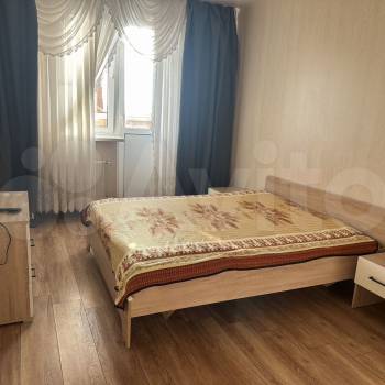 Сдается 1-комнатная квартира, 43 м²