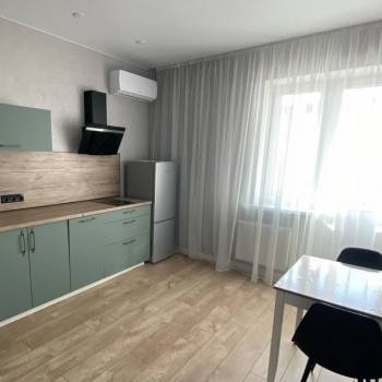 Сдается 1-комнатная квартира, 39 м²