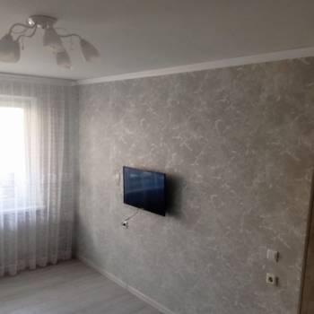 Продается 1-комнатная квартира, 37 м²
