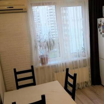 Сдается 1-комнатная квартира, 38 м²