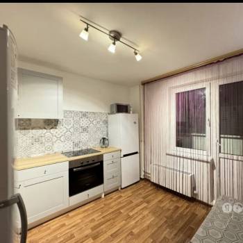 Сдается 1-комнатная квартира, 38 м²