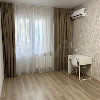Сдается 1-комнатная квартира, 55 м²