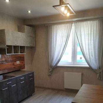 Сдается 1-комнатная квартира, 42 м²