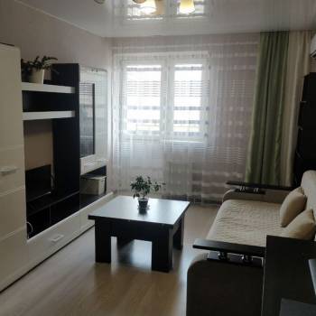 Продается 1-комнатная квартира, 40 м²