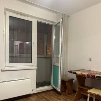 Сдается 1-комнатная квартира, 38 м²
