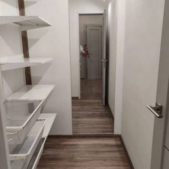 Продается 1-комнатная квартира, 40,7 м²