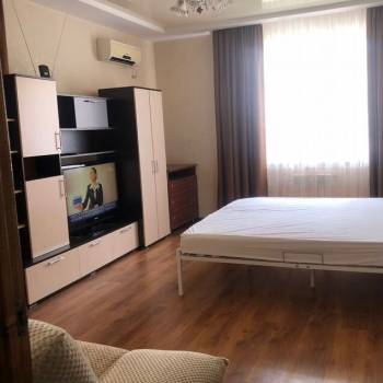 Сдается 1-комнатная квартира, 40 м²
