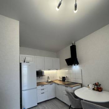 Сдается 1-комнатная квартира, 42 м²
