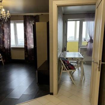 Сдается 1-комнатная квартира, 39 м²