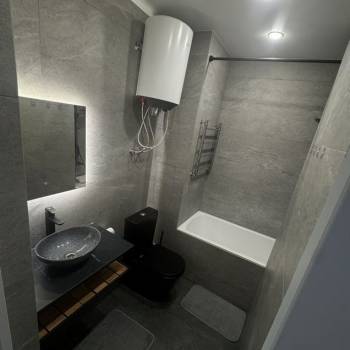 Сдается 1-комнатная квартира, 42 м²