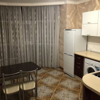 Сдается 1-комнатная квартира, 43,7 м²