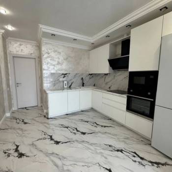 Продается 1-комнатная квартира, 50 м²