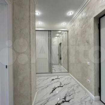 Продается 1-комнатная квартира, 50 м²