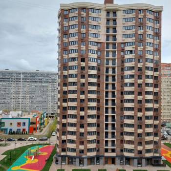 Продается 1-комнатная квартира, 42 м²