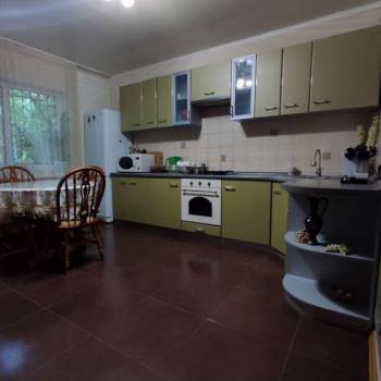 Продается Многокомнатная квартира, 85 м²