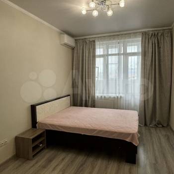 Сдается 1-комнатная квартира, 39 м²