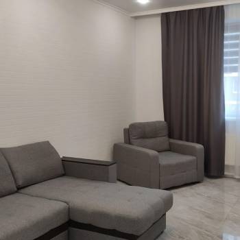 Сдается 1-комнатная квартира, 38 м²