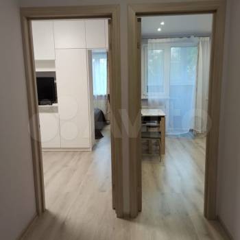 Сдается 1-комнатная квартира, 42 м²