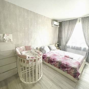 Продается 1-комнатная квартира, 47 м²