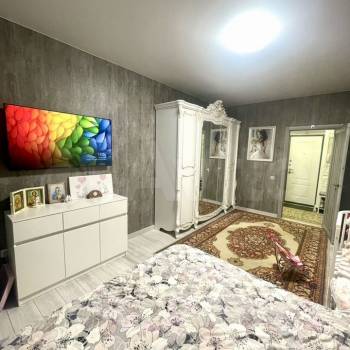 Продается 1-комнатная квартира, 47 м²