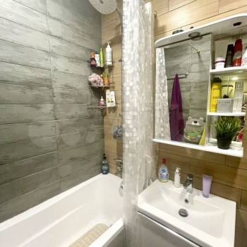 Продается 1-комнатная квартира, 47 м²