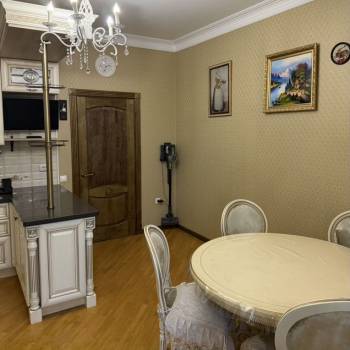 Сдается Многокомнатная квартира, 105 м²
