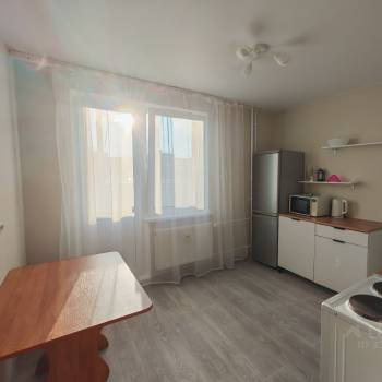 Сдается 1-комнатная квартира, 37,5 м²