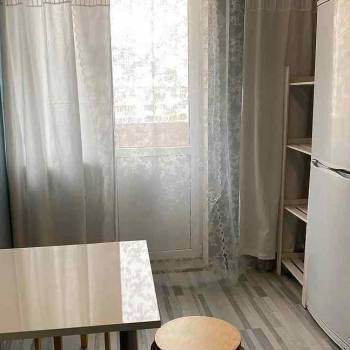 Сдается 1-комнатная квартира, 37 м²
