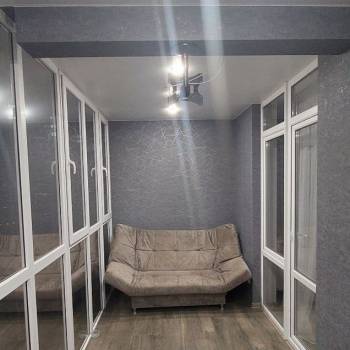 Сдается 1-комнатная квартира, 56 м²