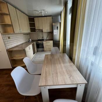 Сдается Многокомнатная квартира, 56 м²