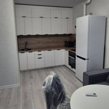 Сдается 1-комнатная квартира, 42 м²