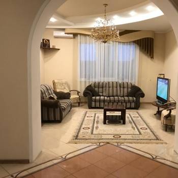Продается Дом, 330 м²